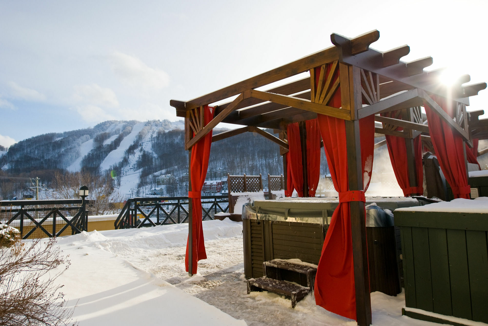 Hotel Chateau Бромон Екстериор снимка